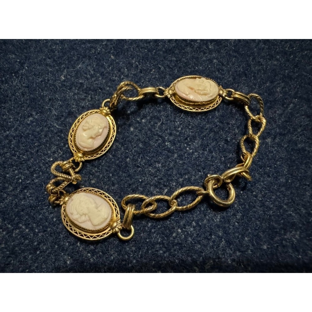 Vintage Gold Plated Shell Cameo Link Bracelet 7in Victorian Style